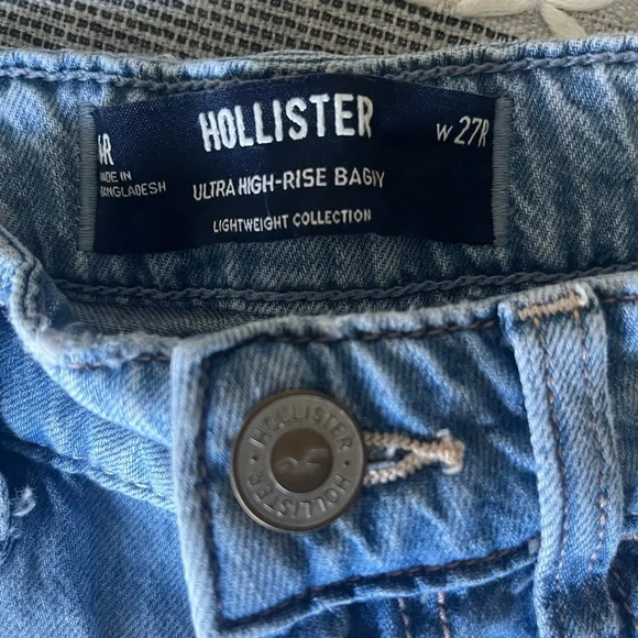 Hollister Ultra Hugh Rise Baggy 27- like new -worn twice - Picture 2 of 4